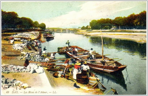 River traffic and commerce on the Adour River at Dax